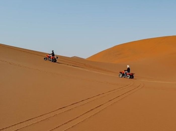 Charly's Desert Tours